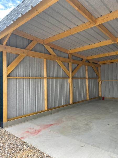 Création d'une couverture en tôle bac acier anti condensation à Marbeuf près de Louviers